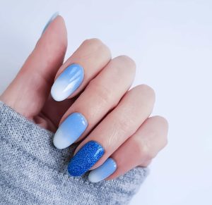 nail art bleu 