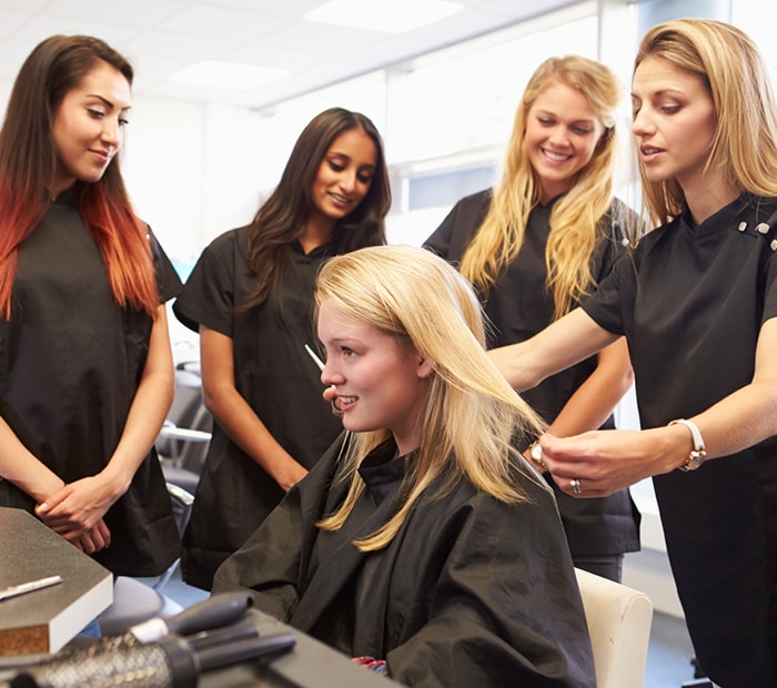 Coiffeur Formateur Coiffeuse Formatrice