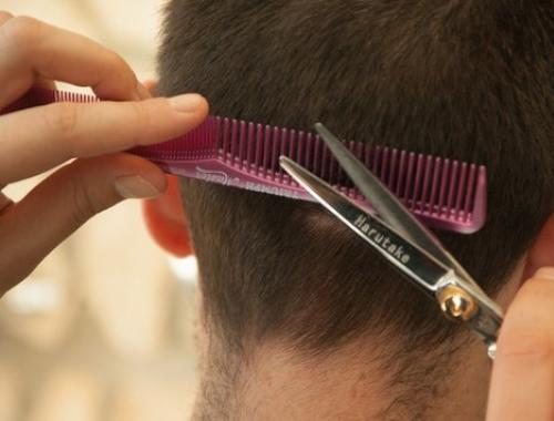 Formez-vous au CAP Coiffure par correspondance avec Espace Concours.