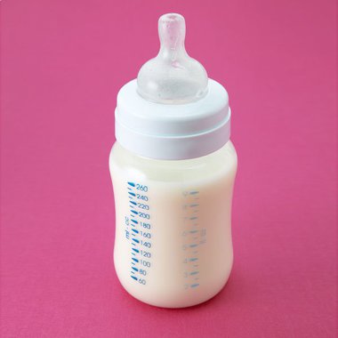 Comment préparer le biberon avec un lait infantile ?