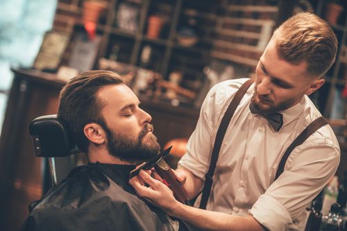 Suivez la formation CAP Coiffure à distance d'Espace Concours pour devenir coiffeuse ou coiffeur.