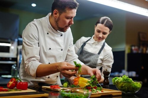 Découvrez le CAP Cuisine à distance d'Espace Concours.