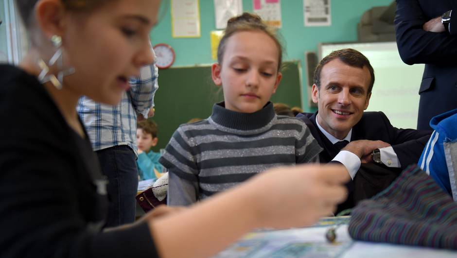 Pour devenir professionnels de la petite enfance, suivez la formation d'Espace Concours au nouveau CAP Petite enfance, le CAP Accompagnant éducatif petite enfance (CAP AEPE).