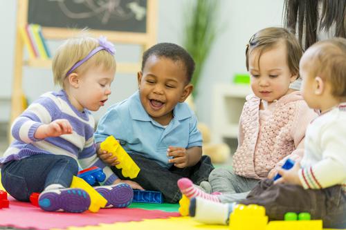Préparez-vous au nouveau CAP Petite Enfance, le CAP Accompagnant Educatif Petite Enfance (CAP AEPE) avec Espace Concours.