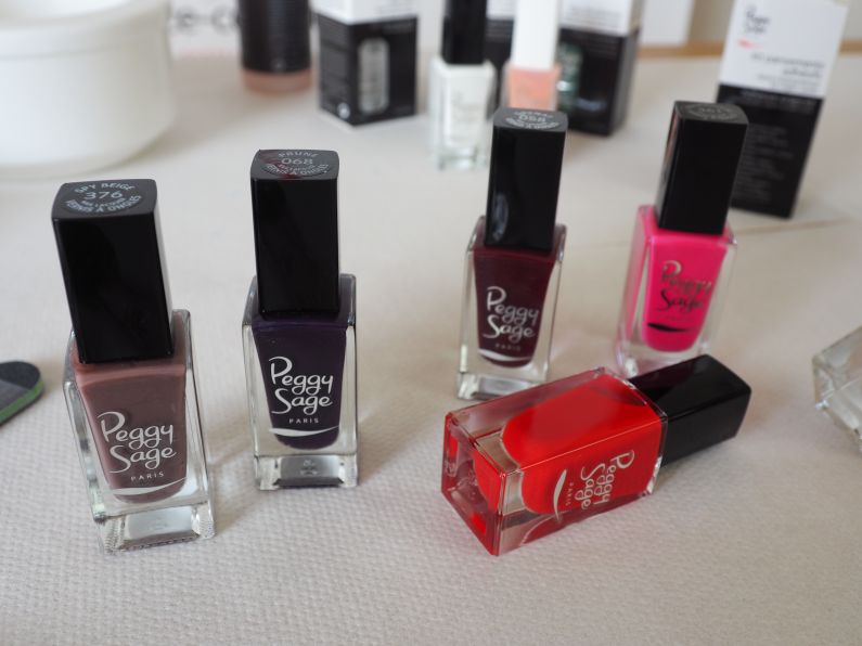 Découvrez le contenu du Kit Beauté des mains et des pieds du CAP Esthétique Cosmétique Parfumerie, par Espace Concours !