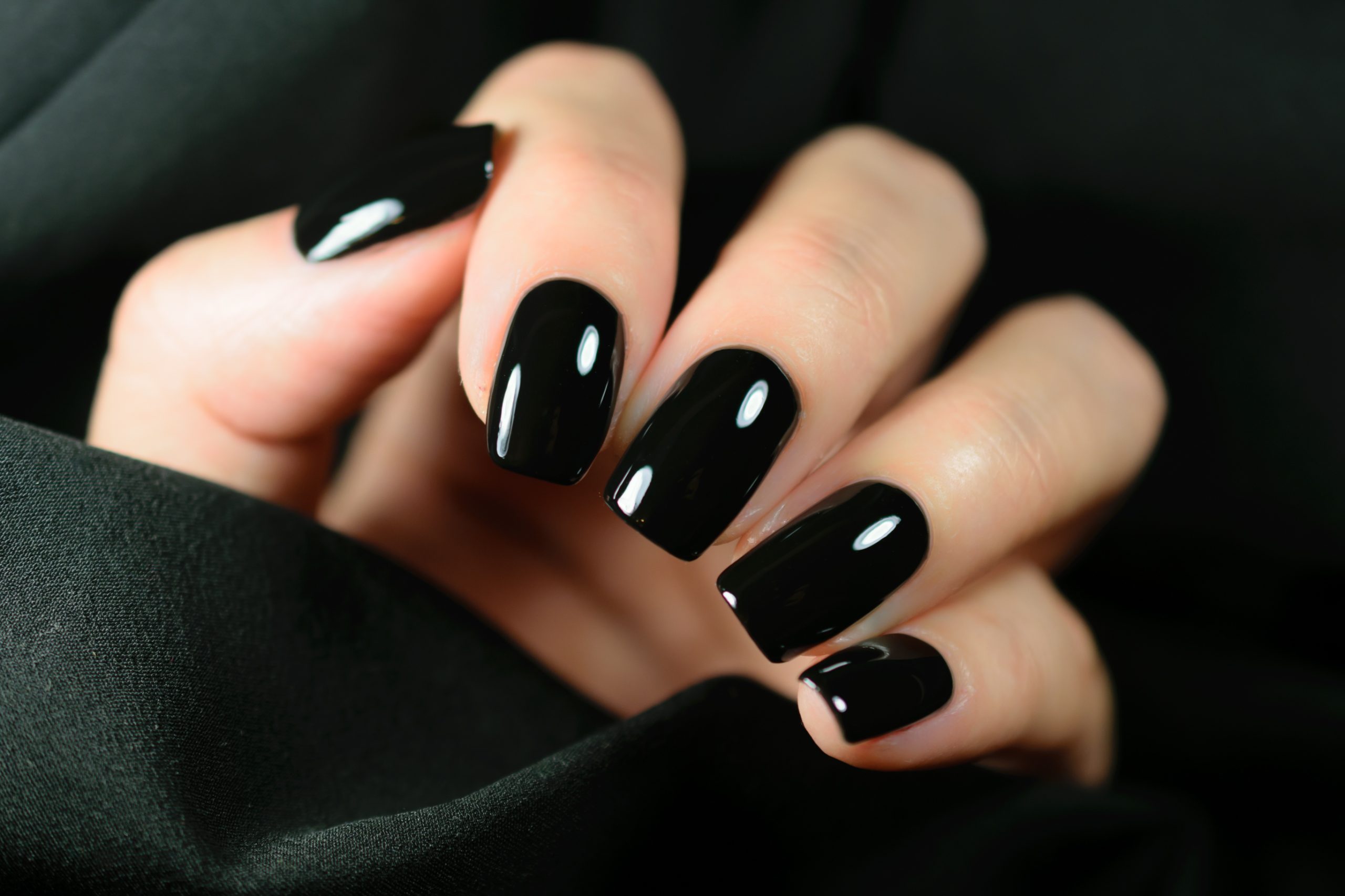 nail-art-noir