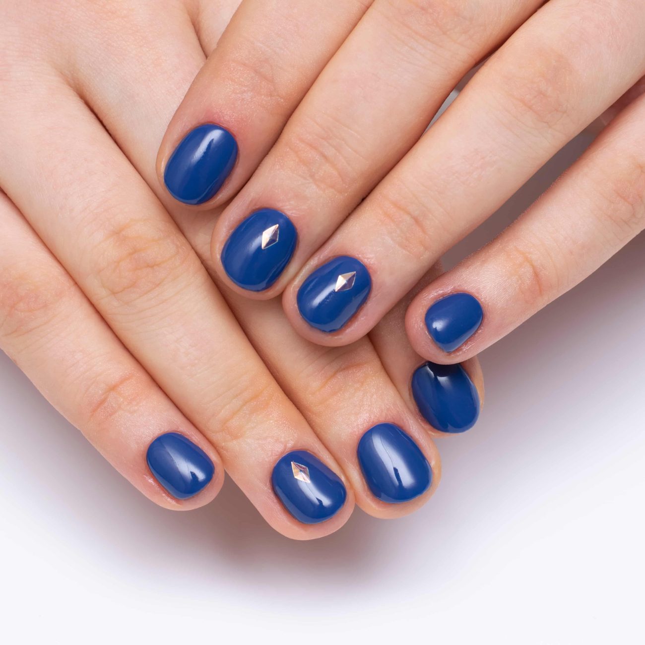 Nail Art Bleu Marine La Couleur Intemporelle