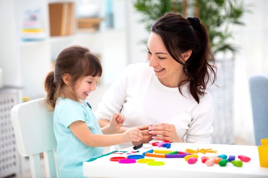 devenir assistante maternelle